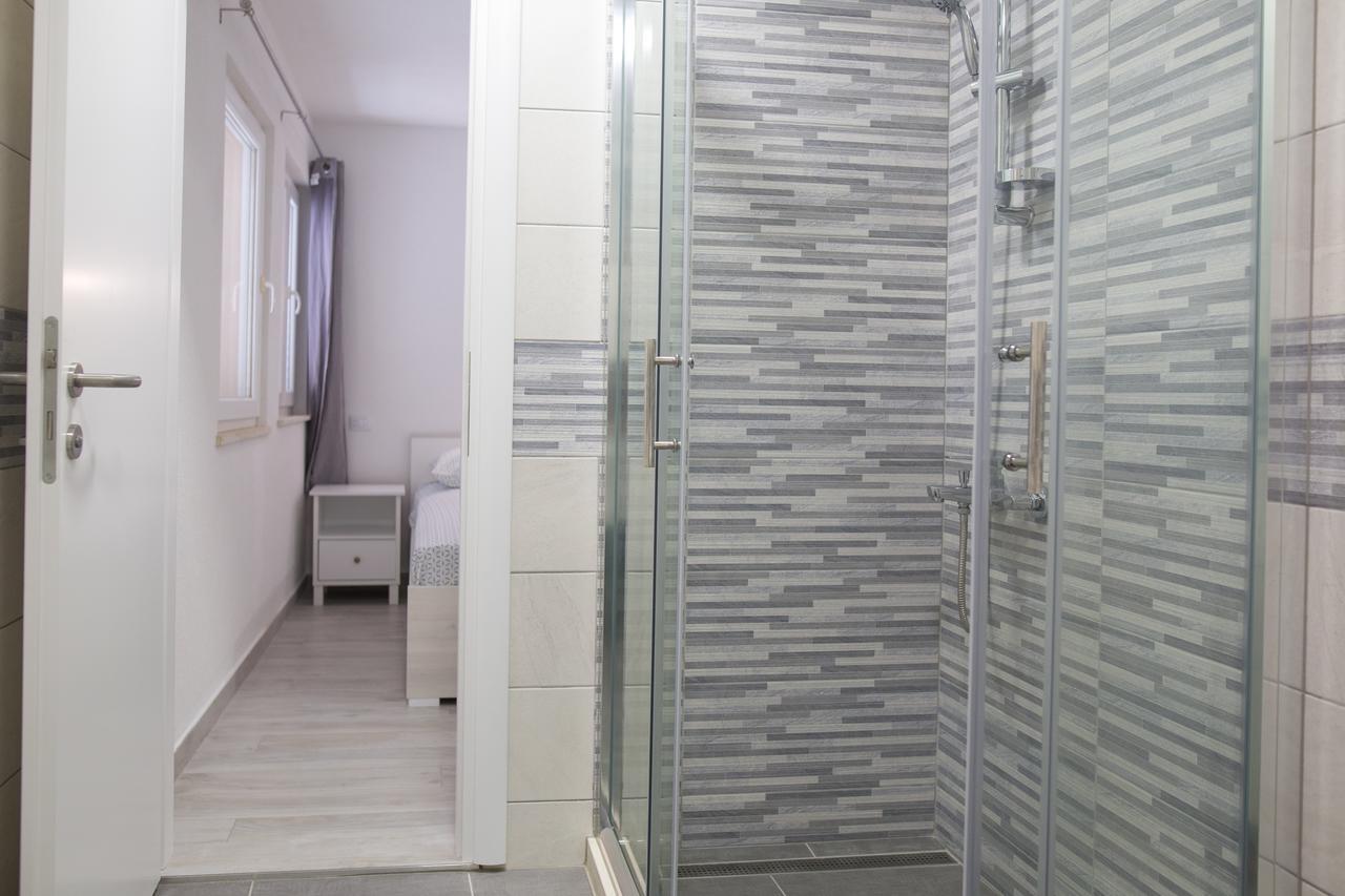 Serious Job Apartment Дубровник Стая снимка