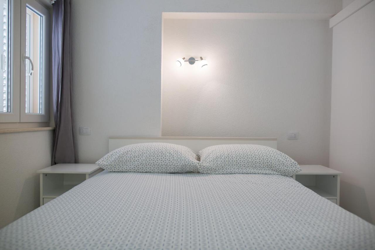 Serious Job Apartment Дубровник Екстериор снимка